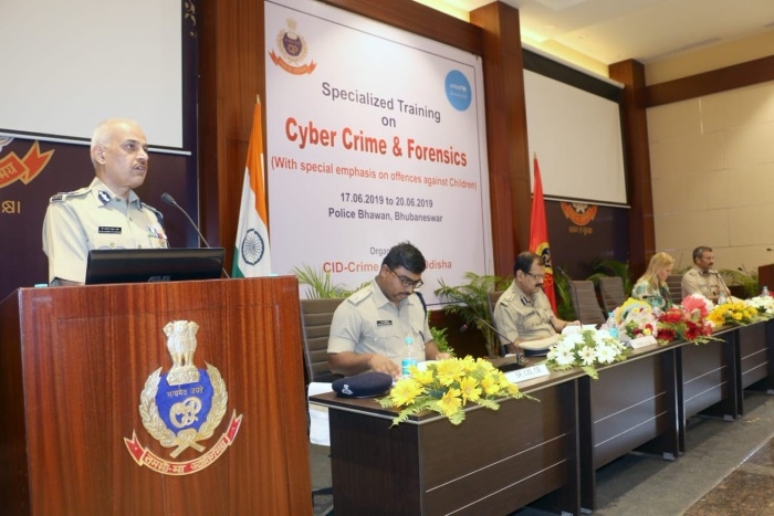 odisha-rolled-sleeves-against-cyber-crime-state-police-to-set-up-three