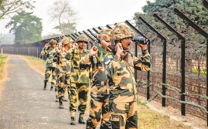 Two Bangladeshi Smugglers Killed In BSF Firing Near India-Bangladesh ...