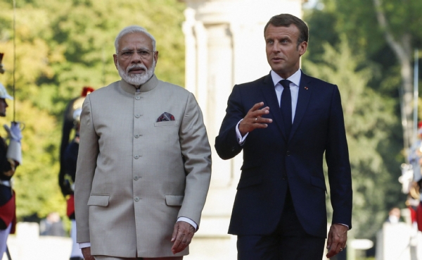 France evacuates 21 India