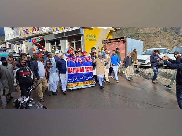 pahari-tribe-in-j-k-takes-out-dhanyawad-yatra-to-thank-centre-for-their