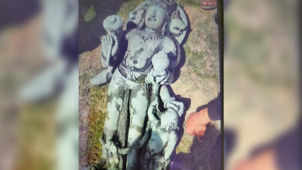 sculpture of Lord Vishnu