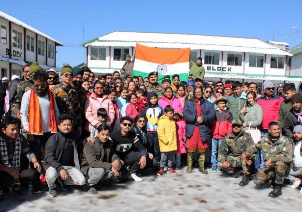 Indian Army rescues 370 stranded tourists in East Sikkim