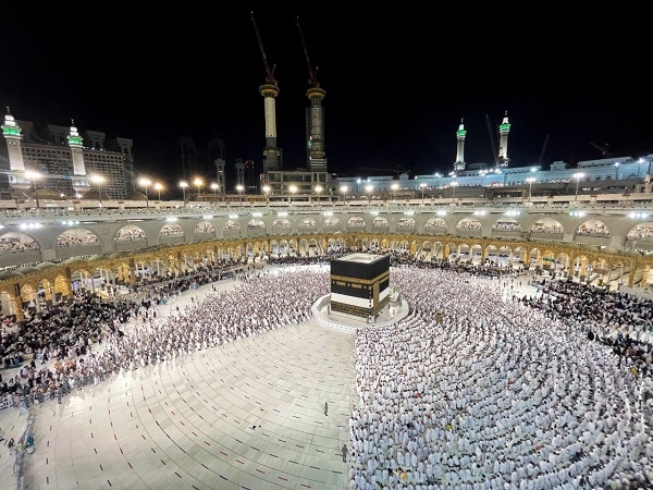 In a first, over 4000 women pilgrims apply for Hajj travel without ...