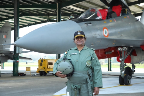 Droupadi Murmu takes sortie in a Sukhoi 30 MKI fighter