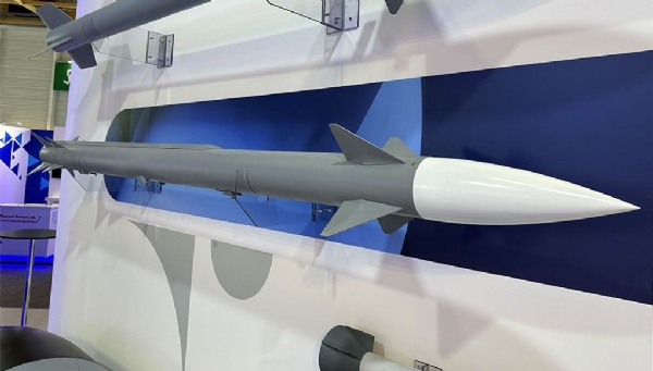 Rafael unveils Sky Spear Long Range Air to Air Missile in Paris Airshow ...